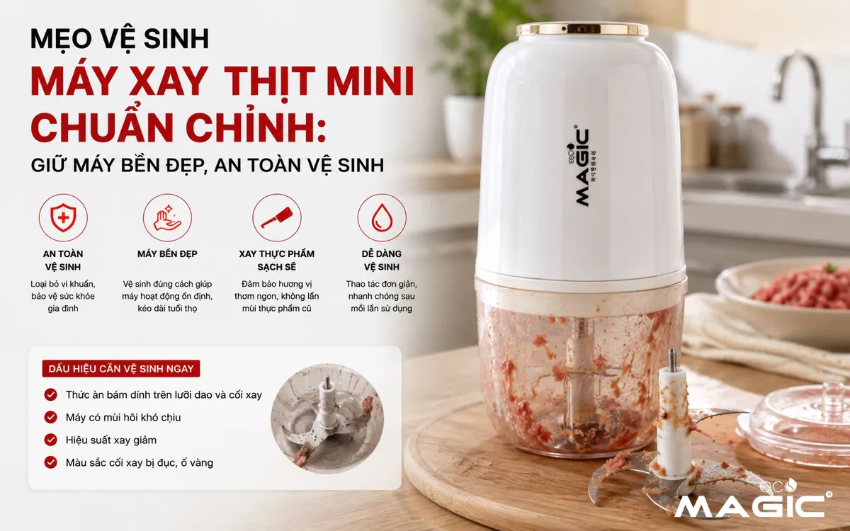 Ảnh cận cảnh máy xay thịt mini bị bám cặn bẩn sau khi sử dụng, nhấn mạnh tầm quan trọng của việc vệ sinh máy xay thịt mini.